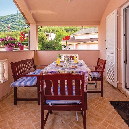 1 Bedroom Stunning Apartment In Bakarac Esterno foto