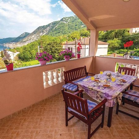 1 Bedroom Stunning Apartment In Bakarac Esterno foto